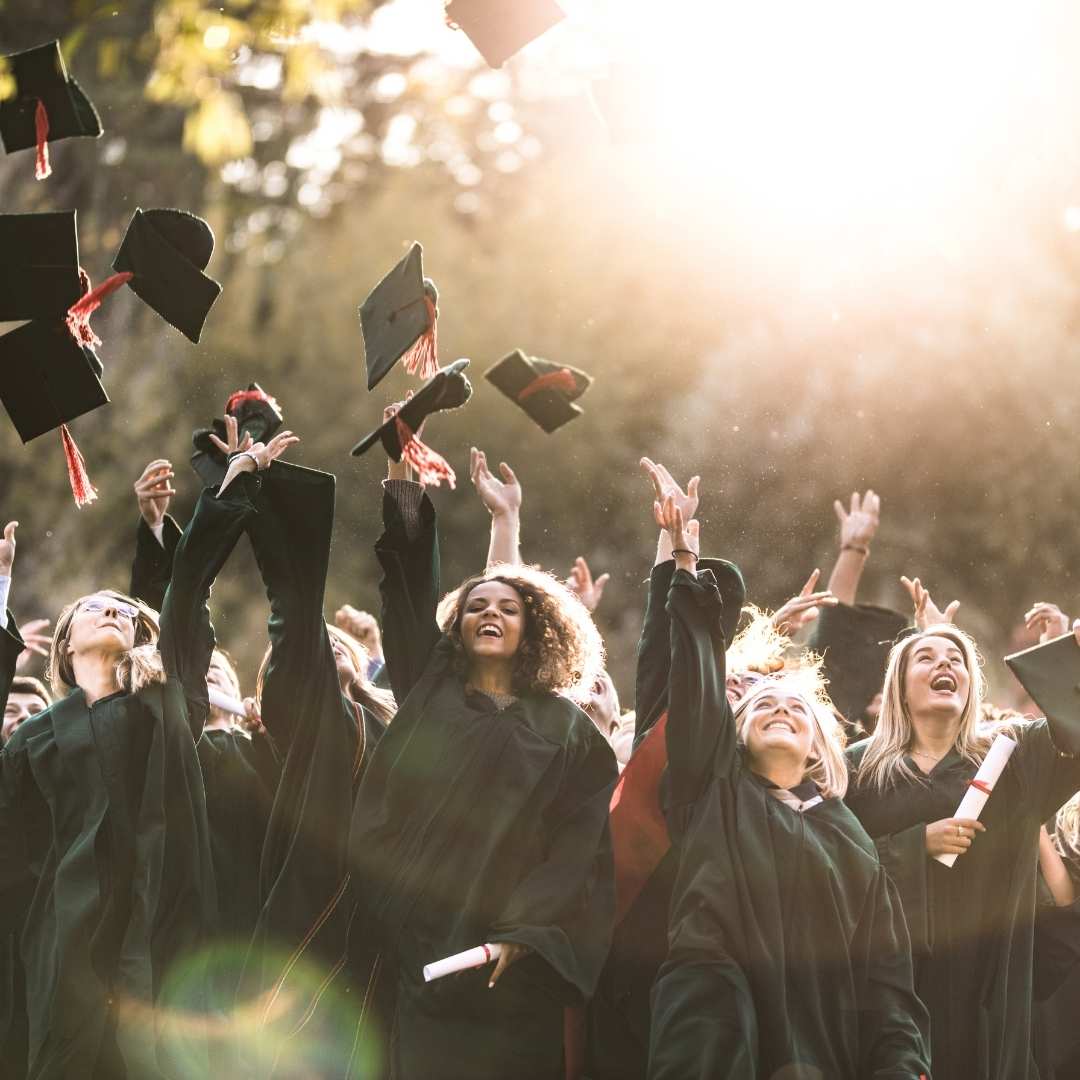 Kierunki i czas trwania studiów Kierunki i czas trwania studiów